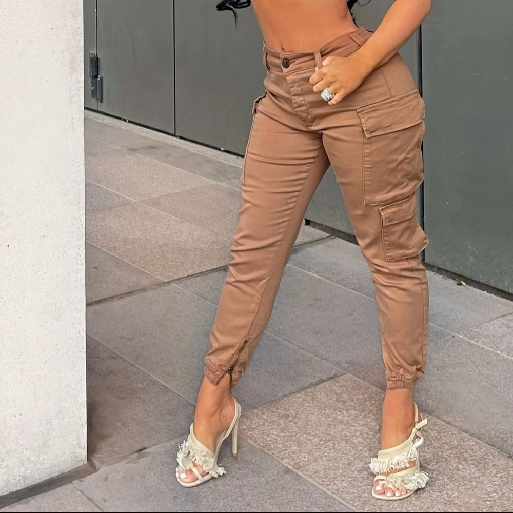 Fashion Nova Kalley Cargo Pants Q707C Tan XS